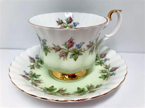 Royal Albert Tea Cup and Saucer, Antique Teacup, Vintage Tea Cups ...