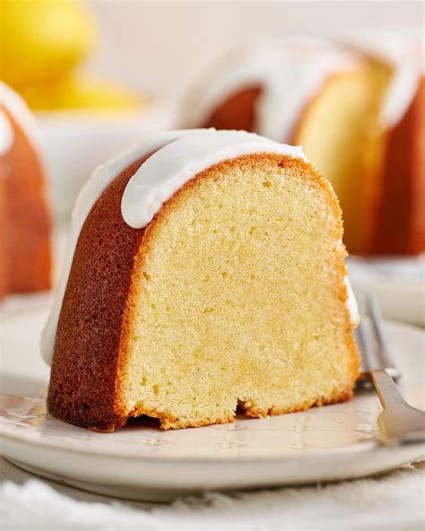 Lemon Glazed Lemon Bundt Cake – Central Array