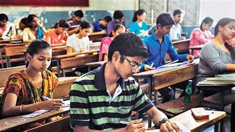 Top 15 Easiest exams in India for government jobs New List 2021 - College Chalo