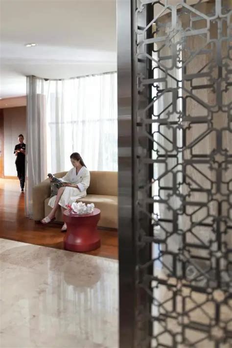 Mandarin Oriental, Macau - Rooms, Restaurant, Bar, Pool, Booking