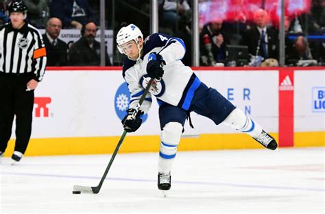 Winnipeg Jets: Predicting Neal Pionk's Stats for 2021