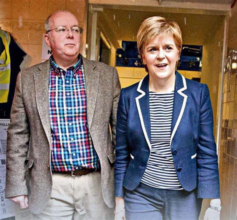 Nicola Sturgeon And Her Husband / Nicola Sturgeon Reveals She Conceived ...