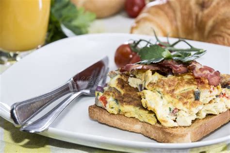 Scrambled Egg Sandwich with Bacon Stock Image - Image of lunch, meat ...