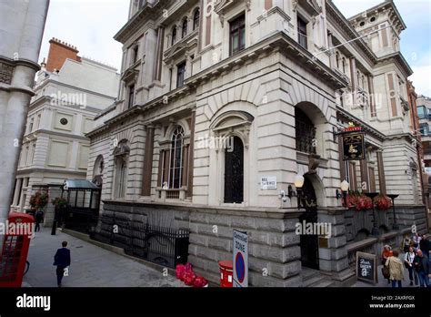 The old bank of england pub fleet street london hi-res stock photography and images - Alamy