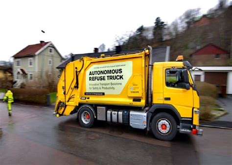 Volvo Tests Its Pioneering Self-Driving Garbage Truck And Its Amazing