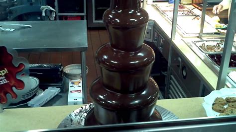 Chocolate fountain at Golden Corral - YouTube