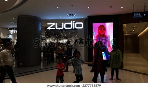 8 Zudio Images, Stock Photos & Vectors | Shutterstock