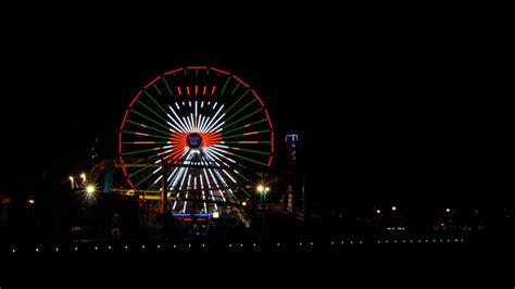 Christmas 2022 Ferris wheel lighting on Santa Monica Pier - Pacific ...