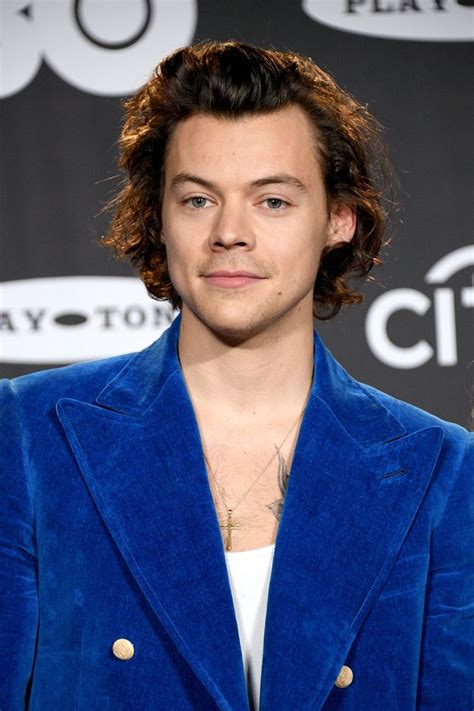 Harry Styles | Harry styles hair, Harry styles long hair, Harry styles