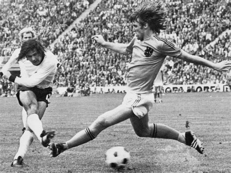 Gerd Muller: Goal machine who fired West Germany to World Cup glory | The Independent