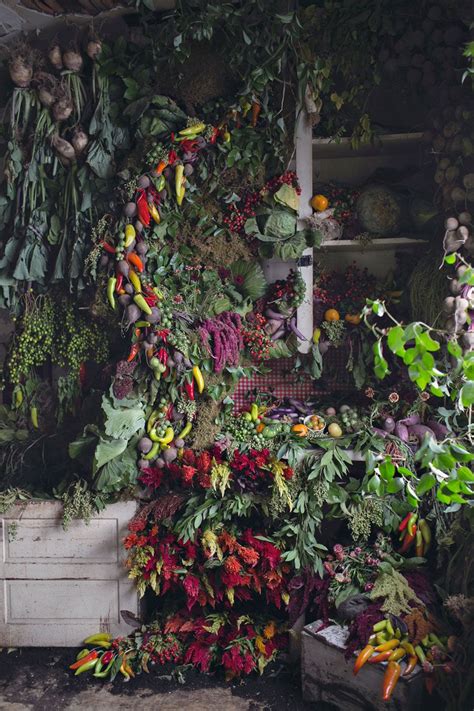 36,000 Flowers Bring An Abandoned House In Detroit Back To Life ...