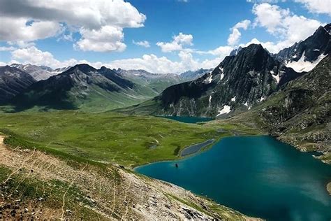 Kashmir Great Lakes Trek, Srinagar 2024