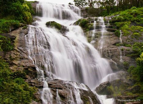 Lakkam Waterfall, Munnar - A Beautiful Place for Nature Lovers