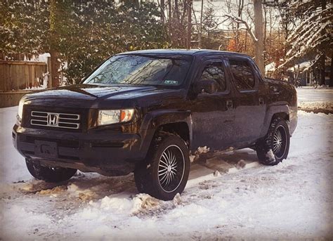 My 2006 Honda Ridgeline when i first bought it in Jan 2016.