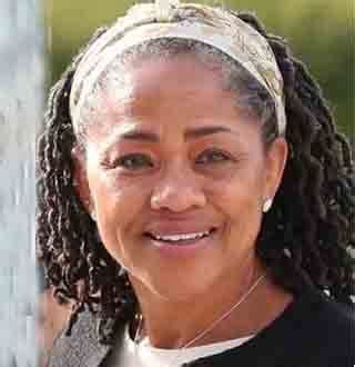 Doria Ragland Bio, Family, Net Worth, Husband, Children Info