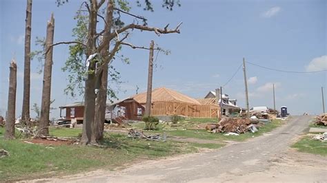 Onalaska residents left to fend for themselves weeks after a tornado ravaged their area - ABC13 ...