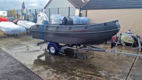 Whaly 400 – Flood Marine Services – YAMAHA Outboards, Whaly Boats, Terhi Boats, Chandlery ...