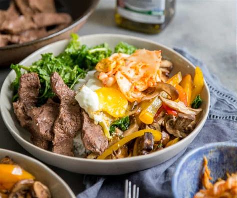 Easy Bibimbap Bowl | LemonsforLulu.com