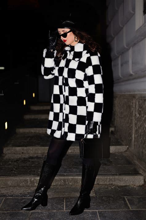 Black and White Checkered Coat Outfit – IN AN ELEGANT FASHION