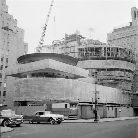 √ Architecture Solomon R Guggenheim Museum - Alumn Photograph