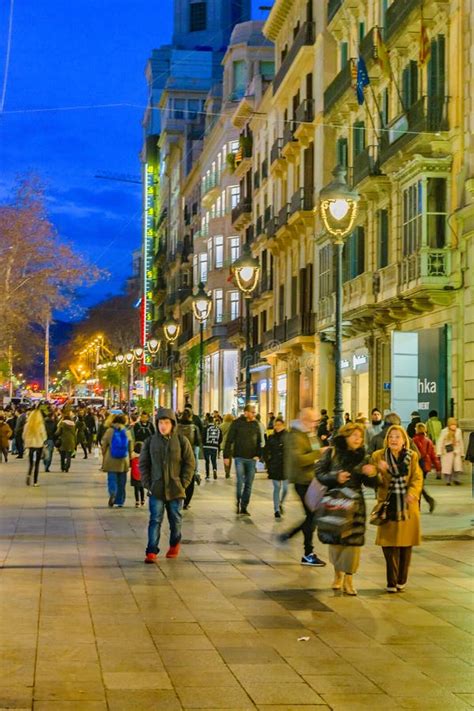 Street Night Scene, Barcelona, Spain Editorial Stock Image - Image of city, people: 133451049