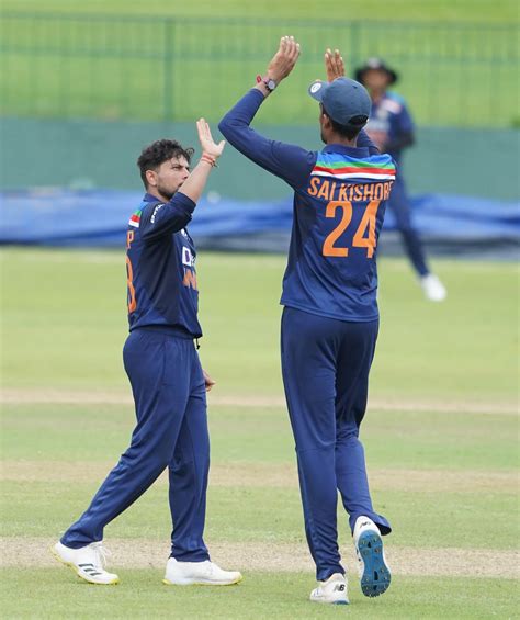 Kuldeep Yadav celebrates a wicket | ESPNcricinfo.com