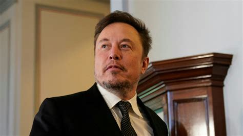 Tesla shares plummet 10ter Elon Musk's tempered expectations for Cybertruck - News Headlines
