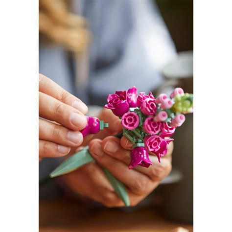 LEGO 10280 Icons Flower Bouquet - Entertainment Earth