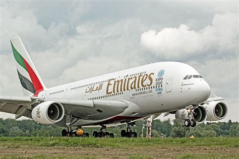 A380-800 Airbus Emirates: Unveiling the Ultimate Luxury in Air Travel | Discover Now!