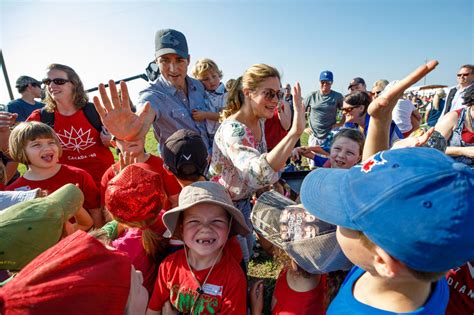 Prime Minister Justin Trudeau, Sophie Grégoire Trudeau and their ...