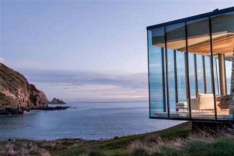 Dreamy private beach cottage in New Zealand is the ultimate romantic escape - Curbed