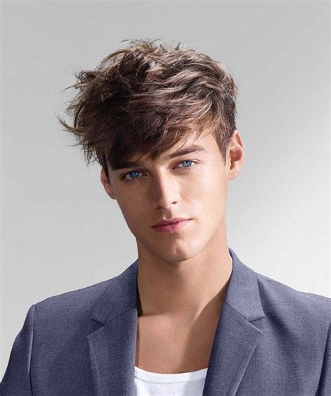 16 Men’s Messy Hairstyles For Spiffy Look - Haircuts & Hairstyles 2018