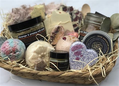 Large gift basket - Artisan Soap Works