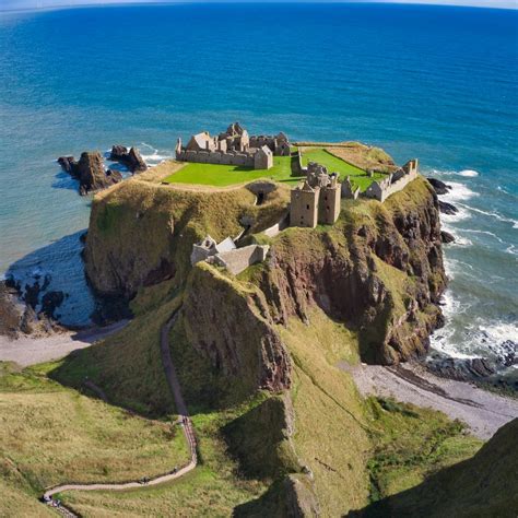 Dunnottar Castle: history, facts and how to visit - Countryfile.com