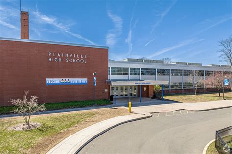 Plainville High School, Rankings & Reviews - Homes.com