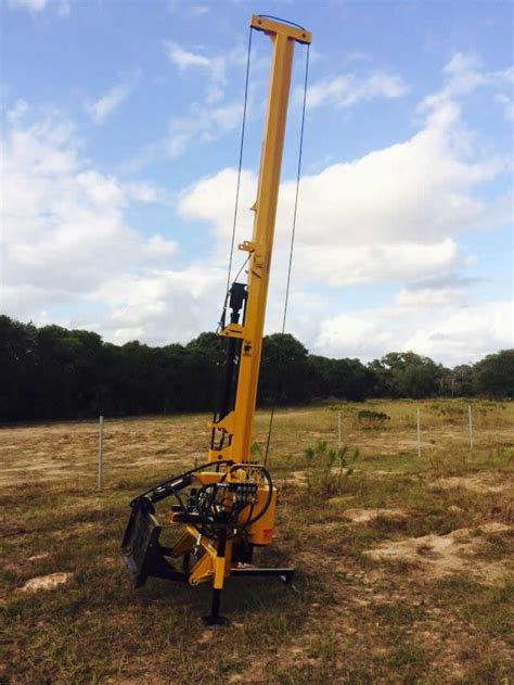 Black Cat Post Pounder : Hydraulic Fence Post Driver : Photos