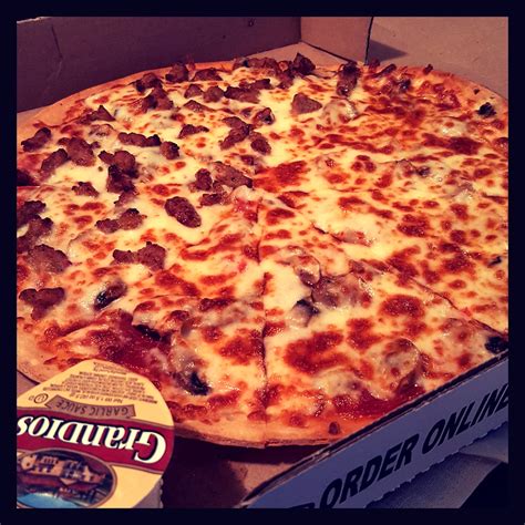 NYPD Pizza Monday. | T+G