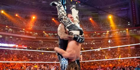 The Undertaker's 10 Best Tombstone Piledrivers