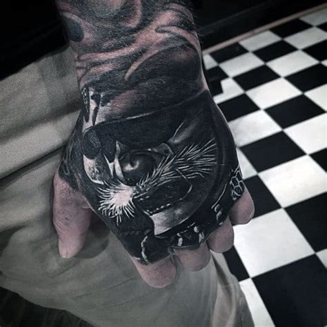 41 Badass Hand Tattoos for Men [2024 Insipiration Guide]