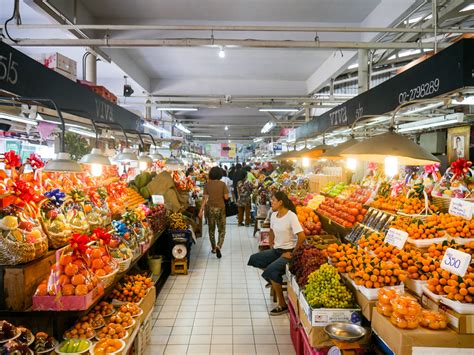 7 Bangkok Fresh Markets to Visit for Local Experience