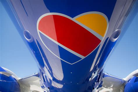 Southwest Airlines New Logo Reveals Brand New Heart – Logoness