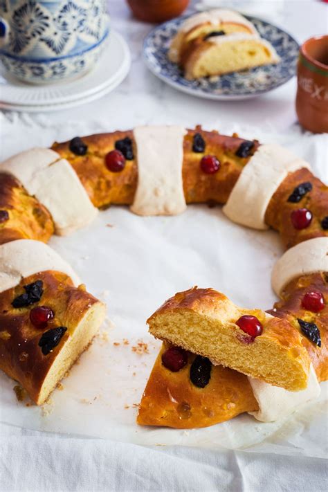 Rosca de Reyes Recipe + Video - Maricruz Avalos Kitchen Blog