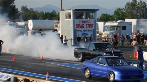 Redding Dragstrip begins 2012 season with Street Legal Race | ReallyRedding