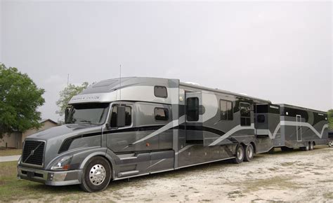 airstream-motorhome | Luxury motor, Luxury rv, Recreational vehicles