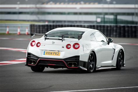 Nissan Gtr R35 Nismo Wallpaper - Margaret Wiegel