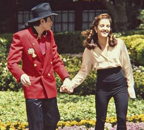 Unseen Lisa Marie and Michael Jackson Wedding Photos - Click Here to ...