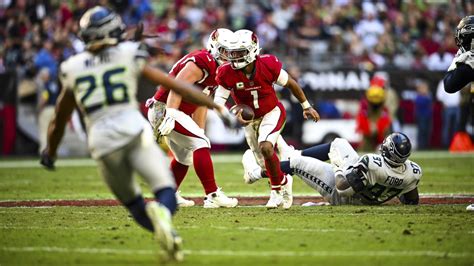 GAME PHOTOS: Week 9 - Cardinals Vs. Seahawks