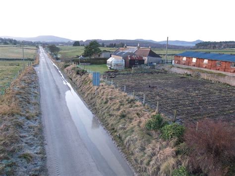 Nether Aquithie Farm and track © Peter Thornton cc-by-sa/2.0 ...