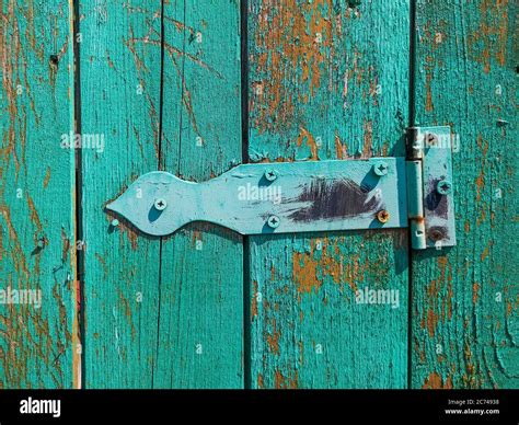 Crude hinge hi-res stock photography and images - Alamy