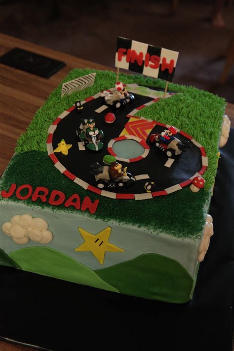 the cake box girls: Mario Kart birthday cake